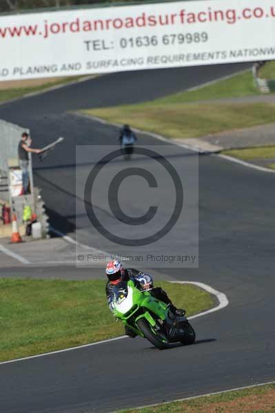 Mallory park Leicestershire;Mallory park photographs;Motorcycle action photographs;event digital images;eventdigitalimages;mallory park;no limits trackday;peter wileman photography;trackday;trackday digital images;trackday photos