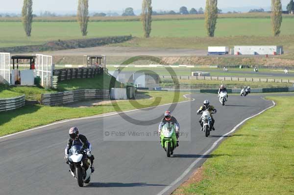 Mallory park Leicestershire;Mallory park photographs;Motorcycle action photographs;event digital images;eventdigitalimages;mallory park;no limits trackday;peter wileman photography;trackday;trackday digital images;trackday photos