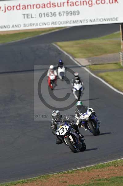 Mallory park Leicestershire;Mallory park photographs;Motorcycle action photographs;event digital images;eventdigitalimages;mallory park;no limits trackday;peter wileman photography;trackday;trackday digital images;trackday photos
