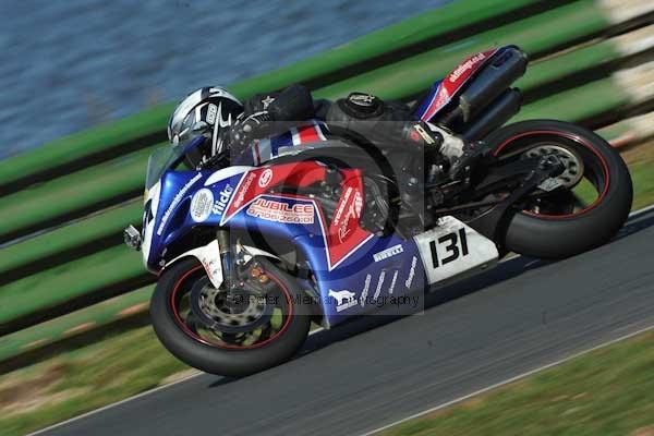 Mallory park Leicestershire;Mallory park photographs;Motorcycle action photographs;event digital images;eventdigitalimages;mallory park;no limits trackday;peter wileman photography;trackday;trackday digital images;trackday photos