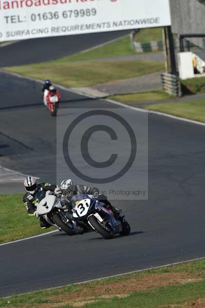 Mallory park Leicestershire;Mallory park photographs;Motorcycle action photographs;event digital images;eventdigitalimages;mallory park;no limits trackday;peter wileman photography;trackday;trackday digital images;trackday photos