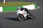 Mallory-park-Leicestershire;Mallory-park-photographs;Motorcycle-action-photographs;event-digital-images;eventdigitalimages;mallory-park;no-limits-trackday;peter-wileman-photography;trackday;trackday-digital-images;trackday-photos