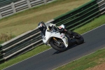 Mallory-park-Leicestershire;Mallory-park-photographs;Motorcycle-action-photographs;event-digital-images;eventdigitalimages;mallory-park;no-limits-trackday;peter-wileman-photography;trackday;trackday-digital-images;trackday-photos