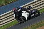 Mallory-park-Leicestershire;Mallory-park-photographs;Motorcycle-action-photographs;event-digital-images;eventdigitalimages;mallory-park;no-limits-trackday;peter-wileman-photography;trackday;trackday-digital-images;trackday-photos