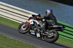 Mallory-park-Leicestershire;Mallory-park-photographs;Motorcycle-action-photographs;event-digital-images;eventdigitalimages;mallory-park;no-limits-trackday;peter-wileman-photography;trackday;trackday-digital-images;trackday-photos