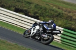 Mallory-park-Leicestershire;Mallory-park-photographs;Motorcycle-action-photographs;event-digital-images;eventdigitalimages;mallory-park;no-limits-trackday;peter-wileman-photography;trackday;trackday-digital-images;trackday-photos