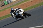 Mallory-park-Leicestershire;Mallory-park-photographs;Motorcycle-action-photographs;event-digital-images;eventdigitalimages;mallory-park;no-limits-trackday;peter-wileman-photography;trackday;trackday-digital-images;trackday-photos