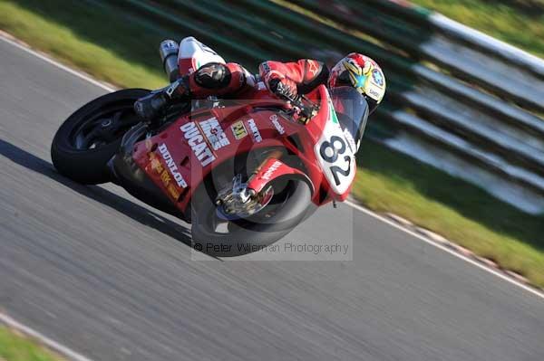 Mallory park Leicestershire;Mallory park photographs;Motorcycle action photographs;event digital images;eventdigitalimages;mallory park;no limits trackday;peter wileman photography;trackday;trackday digital images;trackday photos