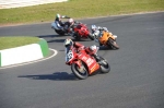 Mallory-park-Leicestershire;Mallory-park-photographs;Motorcycle-action-photographs;event-digital-images;eventdigitalimages;mallory-park;no-limits-trackday;peter-wileman-photography;trackday;trackday-digital-images;trackday-photos