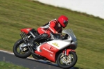 Mallory-park-Leicestershire;Mallory-park-photographs;Motorcycle-action-photographs;event-digital-images;eventdigitalimages;mallory-park;no-limits-trackday;peter-wileman-photography;trackday;trackday-digital-images;trackday-photos