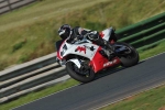 Mallory-park-Leicestershire;Mallory-park-photographs;Motorcycle-action-photographs;event-digital-images;eventdigitalimages;mallory-park;no-limits-trackday;peter-wileman-photography;trackday;trackday-digital-images;trackday-photos