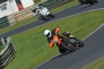 Mallory-park-Leicestershire;Mallory-park-photographs;Motorcycle-action-photographs;event-digital-images;eventdigitalimages;mallory-park;no-limits-trackday;peter-wileman-photography;trackday;trackday-digital-images;trackday-photos