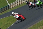 Mallory-park-Leicestershire;Mallory-park-photographs;Motorcycle-action-photographs;event-digital-images;eventdigitalimages;mallory-park;no-limits-trackday;peter-wileman-photography;trackday;trackday-digital-images;trackday-photos
