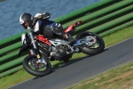 Mallory-park-Leicestershire;Mallory-park-photographs;Motorcycle-action-photographs;event-digital-images;eventdigitalimages;mallory-park;no-limits-trackday;peter-wileman-photography;trackday;trackday-digital-images;trackday-photos