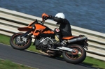 Mallory-park-Leicestershire;Mallory-park-photographs;Motorcycle-action-photographs;event-digital-images;eventdigitalimages;mallory-park;no-limits-trackday;peter-wileman-photography;trackday;trackday-digital-images;trackday-photos