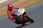 Mallory-park-Leicestershire;Mallory-park-photographs;Motorcycle-action-photographs;event-digital-images;eventdigitalimages;mallory-park;no-limits-trackday;peter-wileman-photography;trackday;trackday-digital-images;trackday-photos