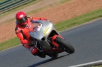 Mallory-park-Leicestershire;Mallory-park-photographs;Motorcycle-action-photographs;event-digital-images;eventdigitalimages;mallory-park;no-limits-trackday;peter-wileman-photography;trackday;trackday-digital-images;trackday-photos