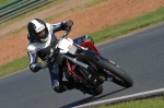 Mallory-park-Leicestershire;Mallory-park-photographs;Motorcycle-action-photographs;event-digital-images;eventdigitalimages;mallory-park;no-limits-trackday;peter-wileman-photography;trackday;trackday-digital-images;trackday-photos
