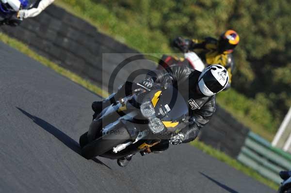 Mallory park Leicestershire;Mallory park photographs;Motorcycle action photographs;event digital images;eventdigitalimages;mallory park;no limits trackday;peter wileman photography;trackday;trackday digital images;trackday photos