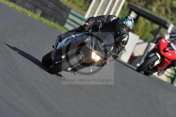 Mallory park Leicestershire;Mallory park photographs;Motorcycle action photographs;event digital images;eventdigitalimages;mallory park;no limits trackday;peter wileman photography;trackday;trackday digital images;trackday photos