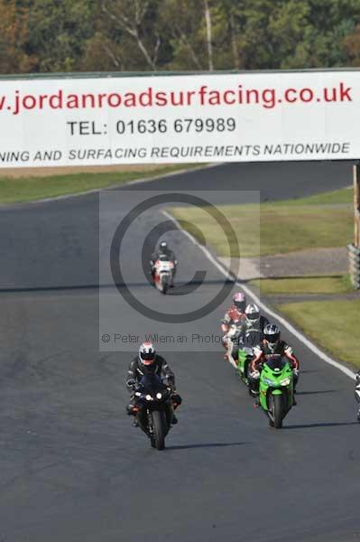 Mallory park Leicestershire;Mallory park photographs;Motorcycle action photographs;event digital images;eventdigitalimages;mallory park;no limits trackday;peter wileman photography;trackday;trackday digital images;trackday photos