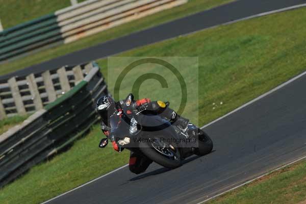 Mallory park Leicestershire;Mallory park photographs;Motorcycle action photographs;event digital images;eventdigitalimages;mallory park;no limits trackday;peter wileman photography;trackday;trackday digital images;trackday photos