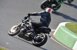Mallory-park-Leicestershire;Mallory-park-photographs;Motorcycle-action-photographs;event-digital-images;eventdigitalimages;mallory-park;no-limits-trackday;peter-wileman-photography;trackday;trackday-digital-images;trackday-photos