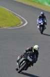 Mallory-park-Leicestershire;Mallory-park-photographs;Motorcycle-action-photographs;event-digital-images;eventdigitalimages;mallory-park;no-limits-trackday;peter-wileman-photography;trackday;trackday-digital-images;trackday-photos