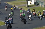 Mallory-park-Leicestershire;Mallory-park-photographs;Motorcycle-action-photographs;event-digital-images;eventdigitalimages;mallory-park;no-limits-trackday;peter-wileman-photography;trackday;trackday-digital-images;trackday-photos