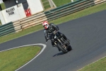 Mallory-park-Leicestershire;Mallory-park-photographs;Motorcycle-action-photographs;event-digital-images;eventdigitalimages;mallory-park;no-limits-trackday;peter-wileman-photography;trackday;trackday-digital-images;trackday-photos