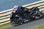 Mallory-park-Leicestershire;Mallory-park-photographs;Motorcycle-action-photographs;event-digital-images;eventdigitalimages;mallory-park;no-limits-trackday;peter-wileman-photography;trackday;trackday-digital-images;trackday-photos
