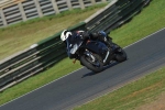 Mallory-park-Leicestershire;Mallory-park-photographs;Motorcycle-action-photographs;event-digital-images;eventdigitalimages;mallory-park;no-limits-trackday;peter-wileman-photography;trackday;trackday-digital-images;trackday-photos