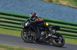 Mallory-park-Leicestershire;Mallory-park-photographs;Motorcycle-action-photographs;event-digital-images;eventdigitalimages;mallory-park;no-limits-trackday;peter-wileman-photography;trackday;trackday-digital-images;trackday-photos