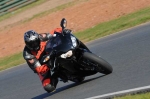 Mallory-park-Leicestershire;Mallory-park-photographs;Motorcycle-action-photographs;event-digital-images;eventdigitalimages;mallory-park;no-limits-trackday;peter-wileman-photography;trackday;trackday-digital-images;trackday-photos