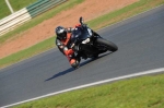 Mallory-park-Leicestershire;Mallory-park-photographs;Motorcycle-action-photographs;event-digital-images;eventdigitalimages;mallory-park;no-limits-trackday;peter-wileman-photography;trackday;trackday-digital-images;trackday-photos