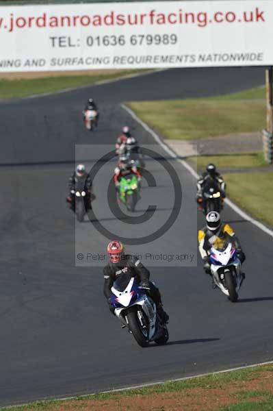 Mallory park Leicestershire;Mallory park photographs;Motorcycle action photographs;event digital images;eventdigitalimages;mallory park;no limits trackday;peter wileman photography;trackday;trackday digital images;trackday photos