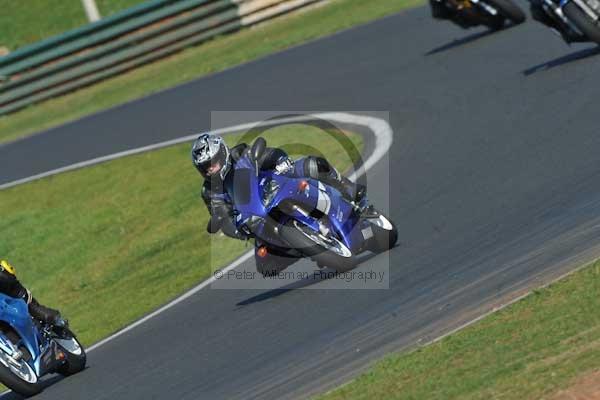 Mallory park Leicestershire;Mallory park photographs;Motorcycle action photographs;event digital images;eventdigitalimages;mallory park;no limits trackday;peter wileman photography;trackday;trackday digital images;trackday photos
