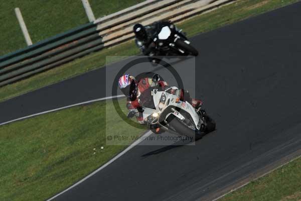 Mallory park Leicestershire;Mallory park photographs;Motorcycle action photographs;event digital images;eventdigitalimages;mallory park;no limits trackday;peter wileman photography;trackday;trackday digital images;trackday photos