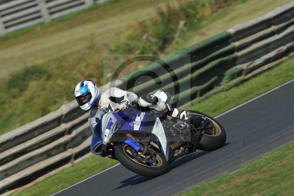 Mallory park Leicestershire;Mallory park photographs;Motorcycle action photographs;event digital images;eventdigitalimages;mallory park;no limits trackday;peter wileman photography;trackday;trackday digital images;trackday photos