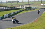 Mallory-park-Leicestershire;Mallory-park-photographs;Motorcycle-action-photographs;event-digital-images;eventdigitalimages;mallory-park;no-limits-trackday;peter-wileman-photography;trackday;trackday-digital-images;trackday-photos