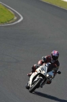 Mallory-park-Leicestershire;Mallory-park-photographs;Motorcycle-action-photographs;event-digital-images;eventdigitalimages;mallory-park;no-limits-trackday;peter-wileman-photography;trackday;trackday-digital-images;trackday-photos
