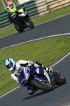 Mallory-park-Leicestershire;Mallory-park-photographs;Motorcycle-action-photographs;event-digital-images;eventdigitalimages;mallory-park;no-limits-trackday;peter-wileman-photography;trackday;trackday-digital-images;trackday-photos