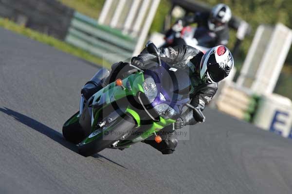 Mallory park Leicestershire;Mallory park photographs;Motorcycle action photographs;event digital images;eventdigitalimages;mallory park;no limits trackday;peter wileman photography;trackday;trackday digital images;trackday photos