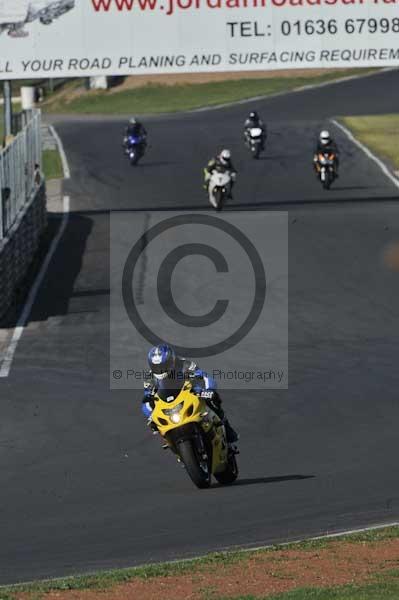 Mallory park Leicestershire;Mallory park photographs;Motorcycle action photographs;event digital images;eventdigitalimages;mallory park;no limits trackday;peter wileman photography;trackday;trackday digital images;trackday photos