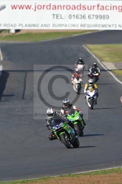 Mallory park Leicestershire;Mallory park photographs;Motorcycle action photographs;event digital images;eventdigitalimages;mallory park;no limits trackday;peter wileman photography;trackday;trackday digital images;trackday photos