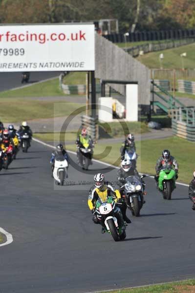 Mallory park Leicestershire;Mallory park photographs;Motorcycle action photographs;event digital images;eventdigitalimages;mallory park;no limits trackday;peter wileman photography;trackday;trackday digital images;trackday photos