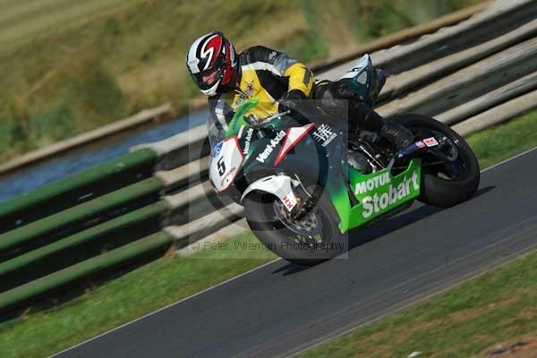 Mallory park Leicestershire;Mallory park photographs;Motorcycle action photographs;event digital images;eventdigitalimages;mallory park;no limits trackday;peter wileman photography;trackday;trackday digital images;trackday photos