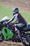 Mallory-park-Leicestershire;Mallory-park-photographs;Motorcycle-action-photographs;event-digital-images;eventdigitalimages;mallory-park;no-limits-trackday;peter-wileman-photography;trackday;trackday-digital-images;trackday-photos