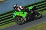 Mallory-park-Leicestershire;Mallory-park-photographs;Motorcycle-action-photographs;event-digital-images;eventdigitalimages;mallory-park;no-limits-trackday;peter-wileman-photography;trackday;trackday-digital-images;trackday-photos