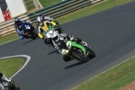 Mallory-park-Leicestershire;Mallory-park-photographs;Motorcycle-action-photographs;event-digital-images;eventdigitalimages;mallory-park;no-limits-trackday;peter-wileman-photography;trackday;trackday-digital-images;trackday-photos